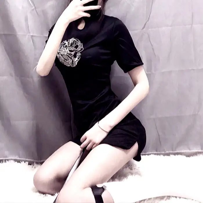 裸女怀春